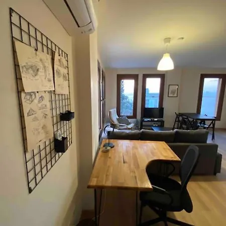 Stylish Triplex In The Heart Of Apartman İzmir