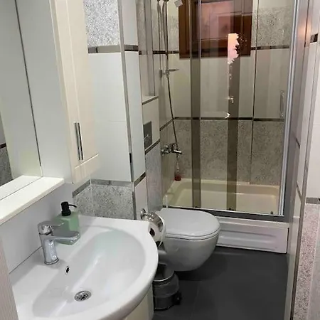 Stylish Triplex In The Heart Of *