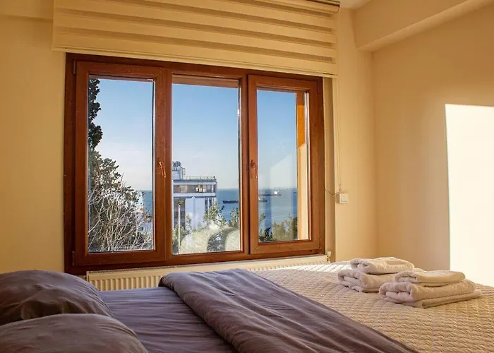 Stylish Triplex In The Heart Of