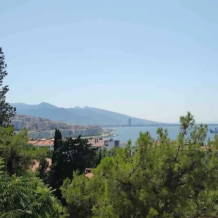 Stylish Triplex In The Heart Of Apartament