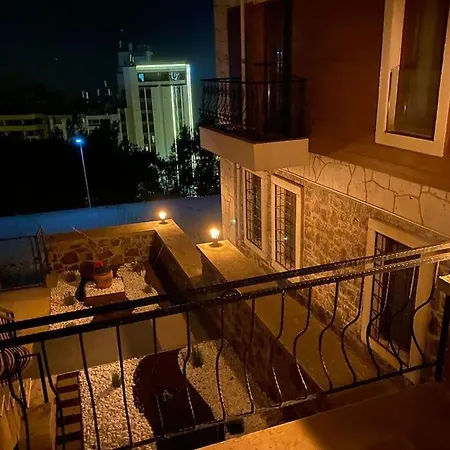 شقة Stylish Triplex In The Heart Of *