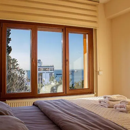 Stylish Triplex In The Heart Of