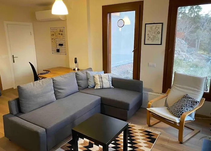 Stylish Triplex In The Heart Of Apartamento *