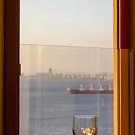 Апартаменты Stylish Triplex In The Heart Of